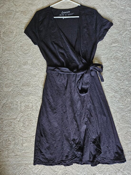 Pact Dresses & Skirts - Pact Organic Wrap Dress Black Large L Short Sleeves Cotton Casual Minimalist